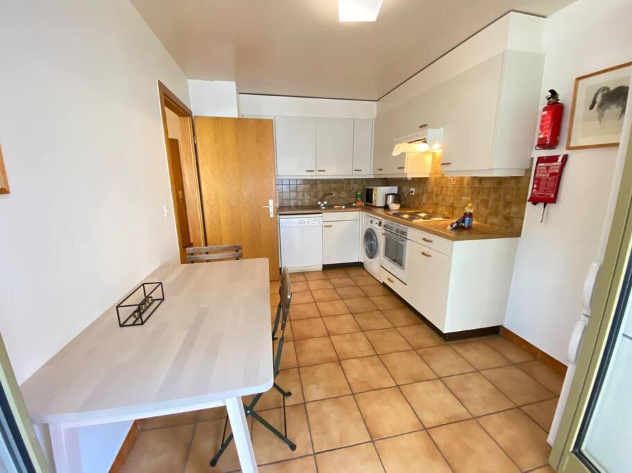 Comfortable, Very Well Located Between Train Station And Lake! Лозанна Экстерьер фото